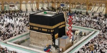 بدء الصيانة الدورية للكعبة المشرفة للحفاظ على العناصر المعمارية
