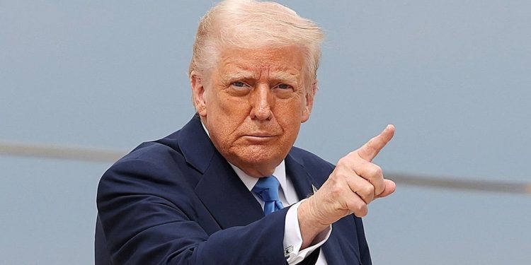 «ترامب»: وفد أمريكي بطريقه لباكستان.. و«تخلي إيران عن النووي» جوهر المفاوضات