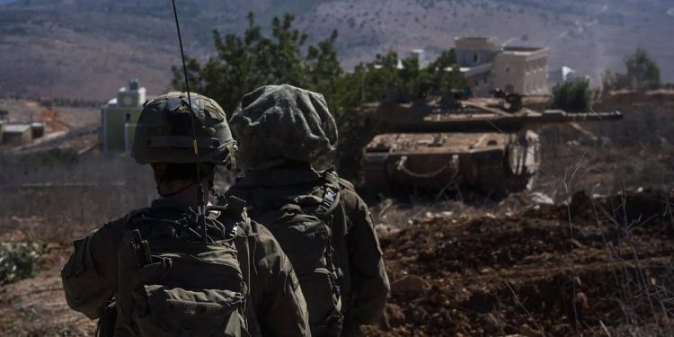 جيش الاحتلال الإسرائيلي يحذر سكان نحو 80 قرية جنوبي لبنان من العودة