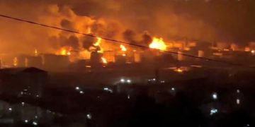 روسيا: اندلاع حريق في مصفاة توابسي بعد هجوم بطائرات مسيرة