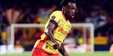  سعود عبد الحميد يمنح لانس نقطة غالية في صراع المنافسة على المقاعد الأوروبية