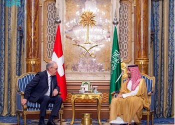 سمو ولي العهد يلتقي رئيس الاتحاد السويسري