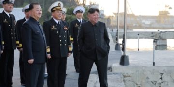 كوريا الشمالية تجري تجارب لصواريخ مضادة للسفن الحربية