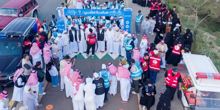 مبادرة «ساعة مشي» تجمع أكثر من 3000 مشارك في الباحة