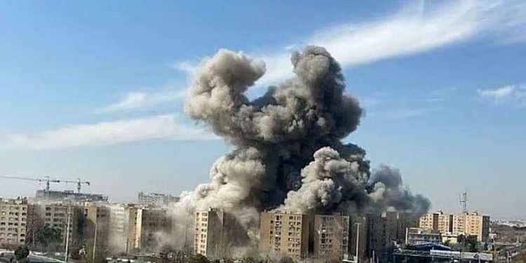 مسؤول عسكري إسرائيلي: ننتظر موافقة أمريكية لمهاجمة منشآت طاقة إيرانية