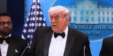 مسؤولون: ترامب يتجه لرفض المقترح الإيراني لفتح مضيق هرمز وتأجيل القضايا النووية