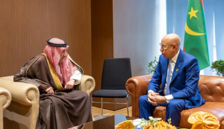 نائب وزير الخارجية يجتمع مع رئيسي موريتانيا والسنغال في داكار