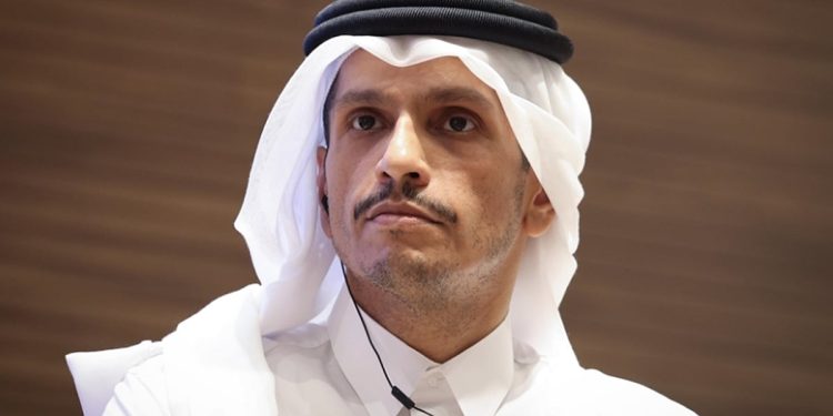 وزير الخارجية القطرية يبحث تثبيت وقف إطلاق النار مع نظيره الإيراني 