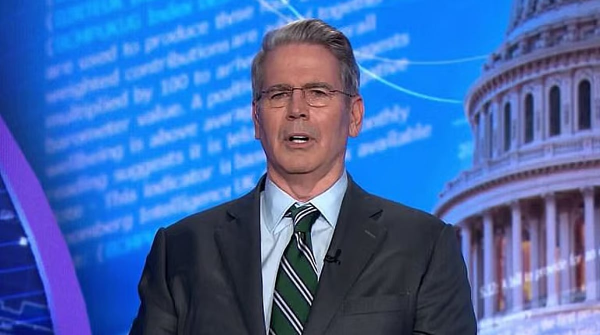 وزير الخزانة الأمريكية: التصدي لتهديد إيران بمضيق هرمز ضرورة