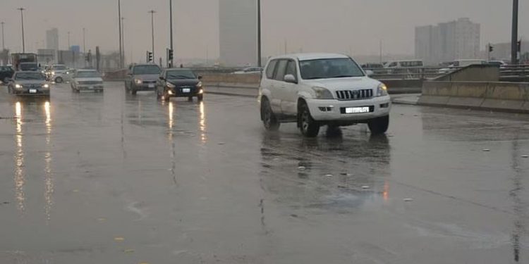 طقس المملكة الثلاثاء.. أمطار رعدية مصحوبة بزخات من البرد ورياح نشطة على عدة مناطق
