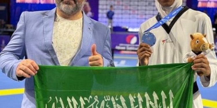 دنيا أبوطالب تُهدي المملكة فضية آسيا