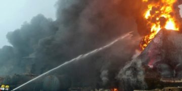 21 قتيلاً بانفجار مصنع ألعاب نارية في هونان الصينية
