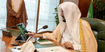 «آل الشيخ» يدشّن جهاز البطاقات الرقمية للمكتبة الإلكترونية الإسلامية ضمن استعدادات حج 1447هـ