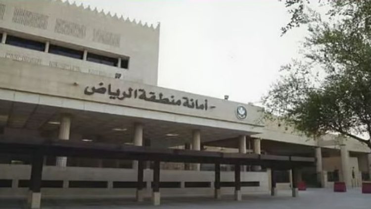أمانة الرياض تبدأ تطوير تقاطع حيوي بحي ظهرة لبن