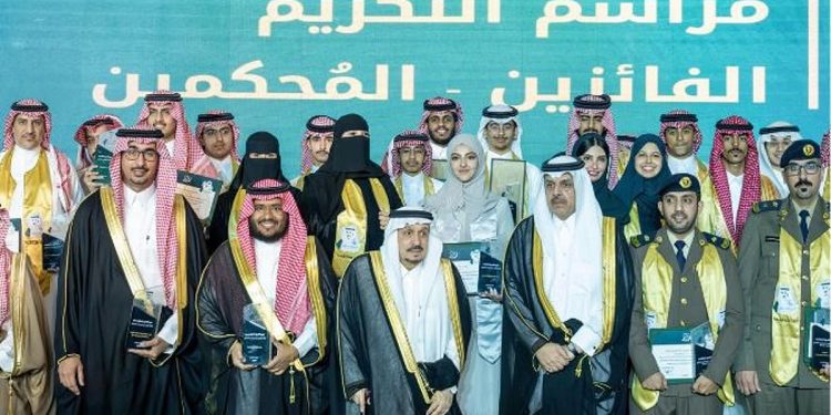 أمير منطقة الرياض يرعى حفل تكريم الفائزين بجائزة الأمير فيصل بن بندر للتميز والإبداع في دورتها الرابعة