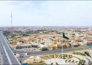 الأرصاد عن طقس الأحد: سحب رعدية ورياح نشطة مثيرة للأتربة على عدة مناطق