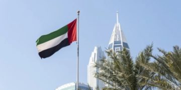 الإمارات تحظر سفر مواطنيها إلى إيران ولبنان والعراق