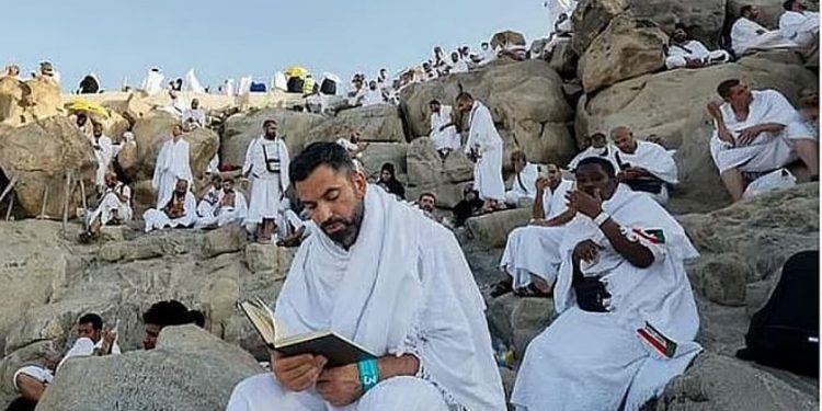 «البلديات والإسكان»: مركز الطوارئ والأزمات يدير البلاغات الموسمية عبر منظومة تنسيقية متكاملة خلال الحج
