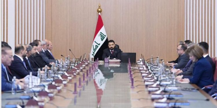 الزيدي يتسلم قيادة الحكومة العراقية رسميا ويتعهد بحماية السيادة وتعزيز العلاقات العربية والإقليمية والدولية