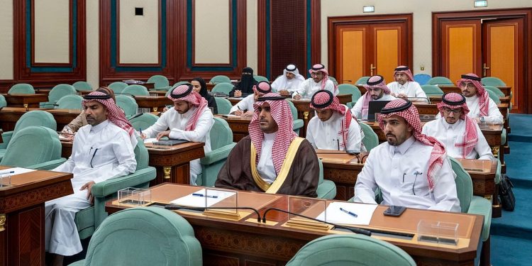 «الشورى» يسلّط الضوء على طريق الجبيل – القصيم وأهميته التنموية