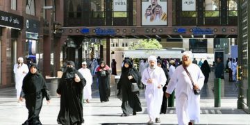 المدينة المنورة تودّع ضيوف الرحمن المتجهين إلى المشاعر المقدسة وتستقبل زوار الداخل
