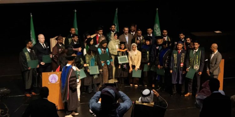النادي السعودي بروكفورد يقيم حفل تخرّج الطلبة الدارسين في الجامعات الأمريكية