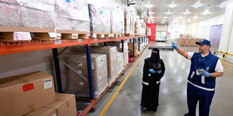 تزامنًا مع موسم الحج.. "الغذاء والدواء" تفسح أكثر من 187 طن أدوية في منافذ دخول الشحنات الطبية