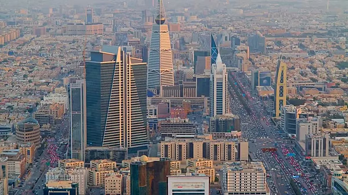 تعافي القطاع الخاص غير النفطي بالمملكة خلال أبريل