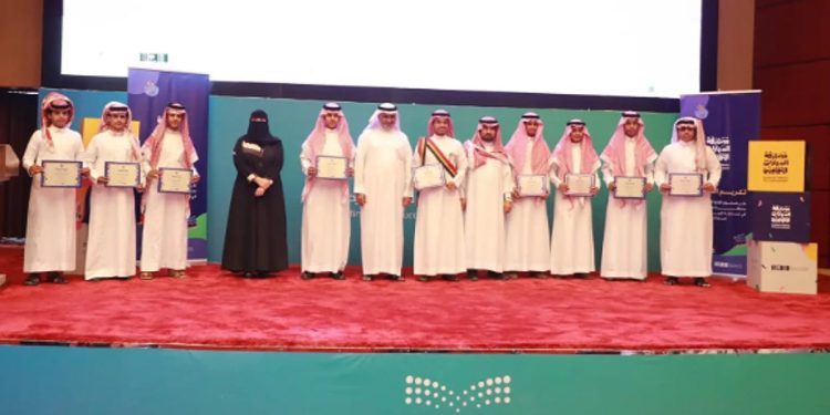 تعليم جازان يكرّم 144 فائزًا وفائزة في مسابقة المهارات الثقافية