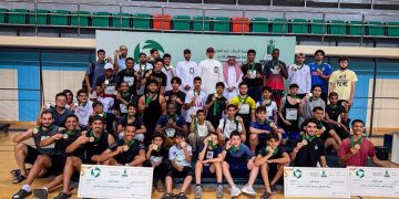 جامعة الملك عبدالعزيز تتوج الفائزين ببطولة الترايثلون الجامعية