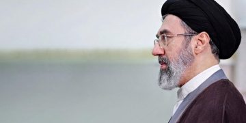 خبير: إيران تواجه خطر انهيار داخلي حال تقديم أي تنازلات في المفاوضات الحالية