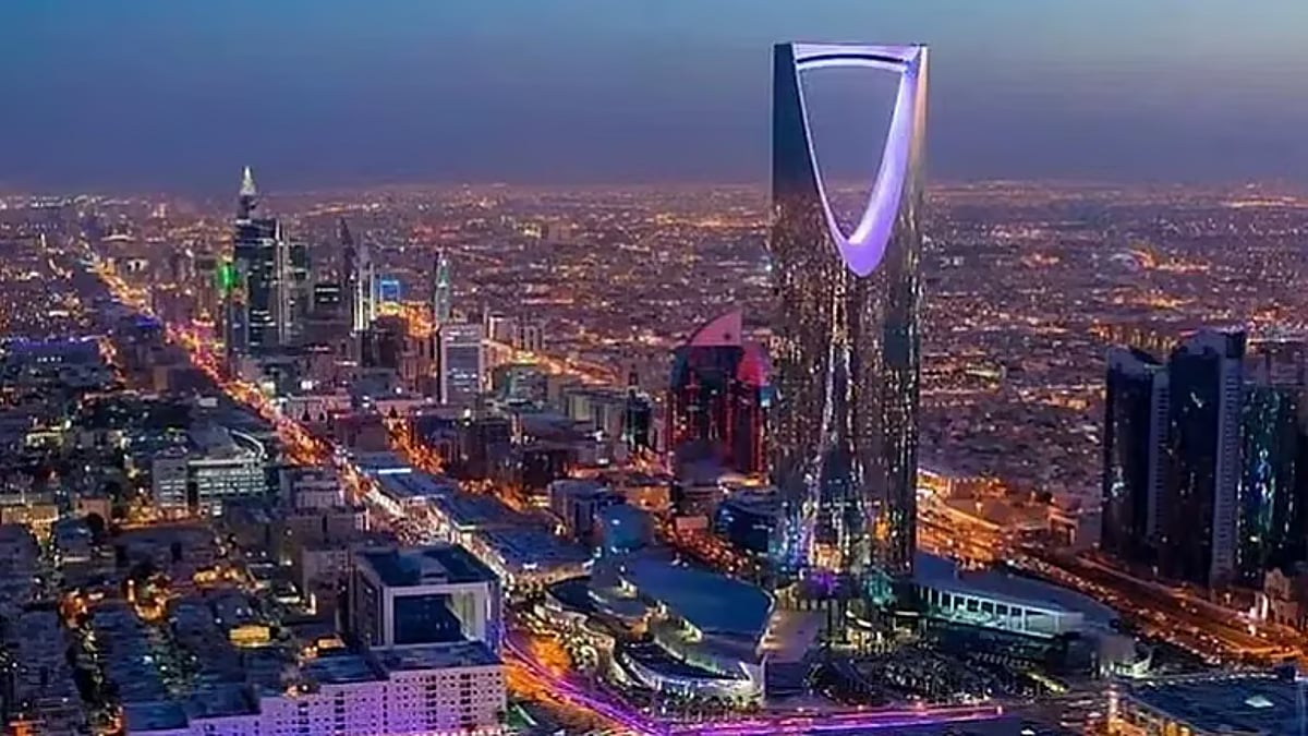 خبيرة: القطاعات الأسرع توفيرا للوظائف بالاقتصاد السعودي تستدعي تغييرا دائما بسلوك المستهلك