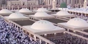 خطيب المسجد النبوي: توافد جموع الحجيج من أعظم مشاهد الإسلام