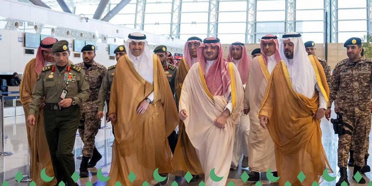 رئيس لجنة الحج العليا يقف على جاهزية منظومة النقل والخدمات اللوجستية لخدمة ضيوف الرحمن