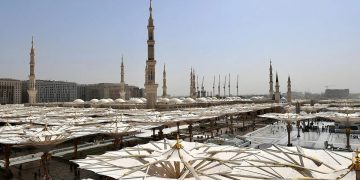 ساحات المسجد النبوي.. منظومة هندسية متكاملة لتلطيف الأجواء وخدمة الزائرين