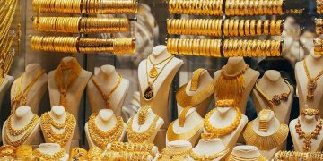 سعر الذهب في السعودية اليوم الثلاثاء 2-12-1447 لكل الأعيرة