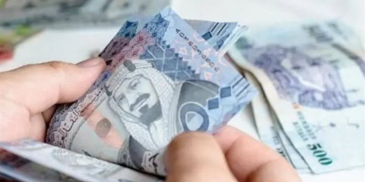 سعر الريال مقابل الجنيه المصري والعملات العربية اليوم الثلاثاء 25-11-1447
