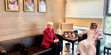 سفير المملكة لدى الأردن يبحث مع نظيرته التونسية العلاقات الثنائية والقضايا المشتركة