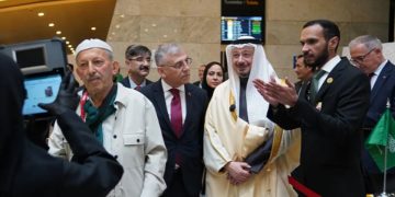 سفير المملكة لدى تركيا يزور صالة «مبادرة طريق مكة» بمطار إيسنبوغا في أنقرة