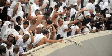 ضيوف الرحمن يؤدون نسكهم وسط أجواء إيمانية في المشاعر المقدسة والمسجد الحرام