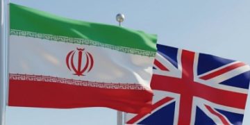 عقوبات بريطانية على 12 فردًا وكيانًا مرتبطين بإيران