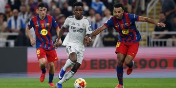 غياب مبابي ويامال.. التشكيل الرسمي لبرشلونة وريال مدريد في كلاسيكو الدوري الإسباني
