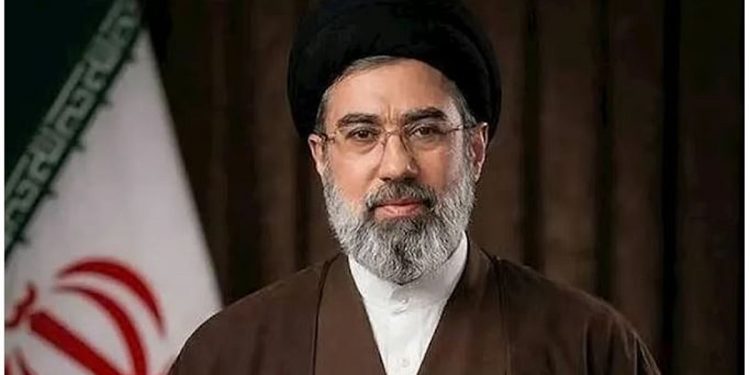مجتبى خامنئي: لن يكون لأمريكا ملاذ آمن في المنطقة بعد الآن