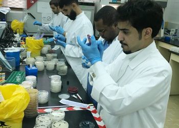 «مختبرات الغذاء والدواء»: استعدادات مكثفة وتشغيل مستمر لدعم سلامة ضيوف الرحمن خلال موسم الحج