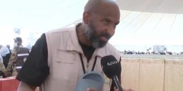 مختص يقدم نصائح لاختيار الحذاء المناسب أثناء أداء المناسك