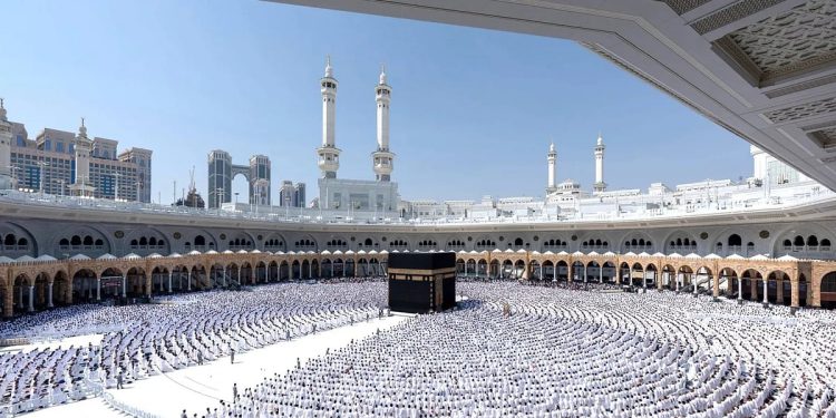 مسؤول بـ «الإيسيسكو»: المملكة تقدم نموذجا مميزا في تنظيم موسم الحج