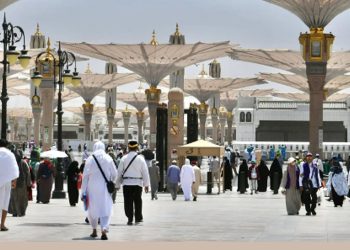 مظلات المسجد النبوي تُسهم في تهيئة أجواء معتدلة للمصلين والزوار