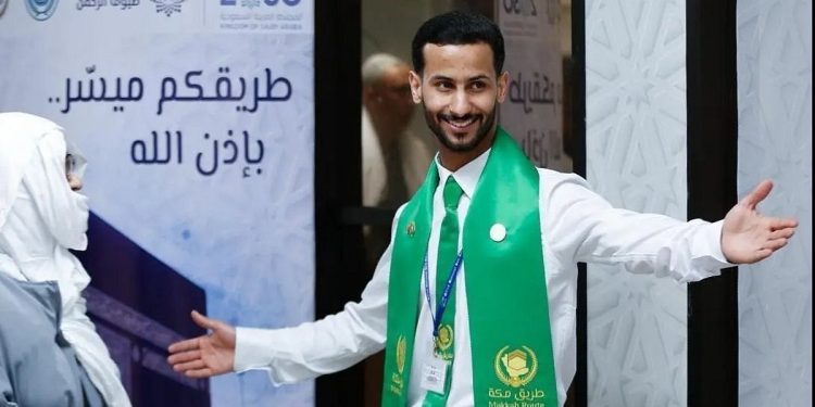مغادرة أولى رحلات المستفيدين من مبادرة «طريق مكة» عبر مطار محمد الخامس الدولي بالمغرب