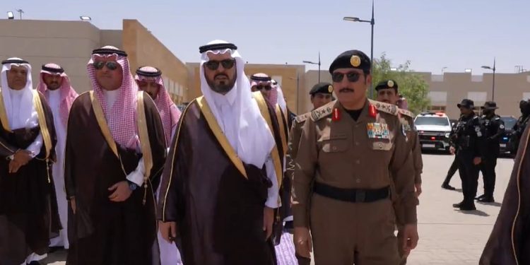 نائب أمير مكة المكرمة يقف ميدانيًا على جاهزية المرافق بالمشاعر المقدسة
