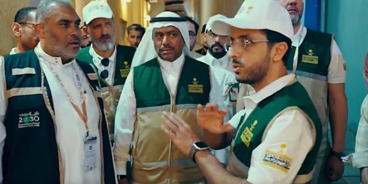 نائب وزير الحج يتفقد جاهزية المشاعر المقدسة واستعدادات المخيمات